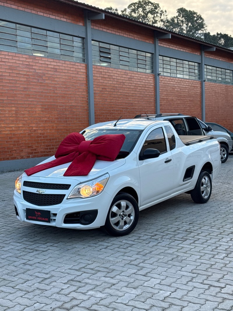 MONTANA 1.4 MPFI LS CS 8V FLEX 2P MANUAL