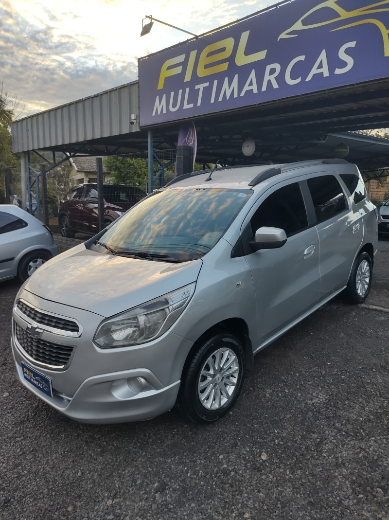 spin 1.8 lt 8v flex 4p automatico 2014 vale real