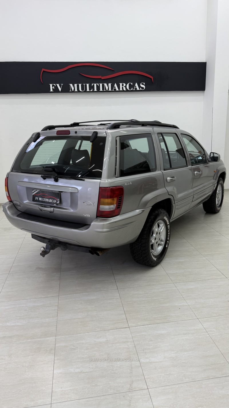 GRAND CHEROKEE 4.7 LIMITED QUADRA DRIVE 4X4 V8 16V GASOLINA 4P AUTOMÁTICO - 2000 - BENTO GONçALVES