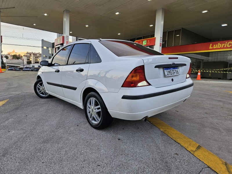 FOCUS 2.0 FC 16V GASOLINA 4P AUTOMÁTICO - 2004 - CAXIAS DO SUL