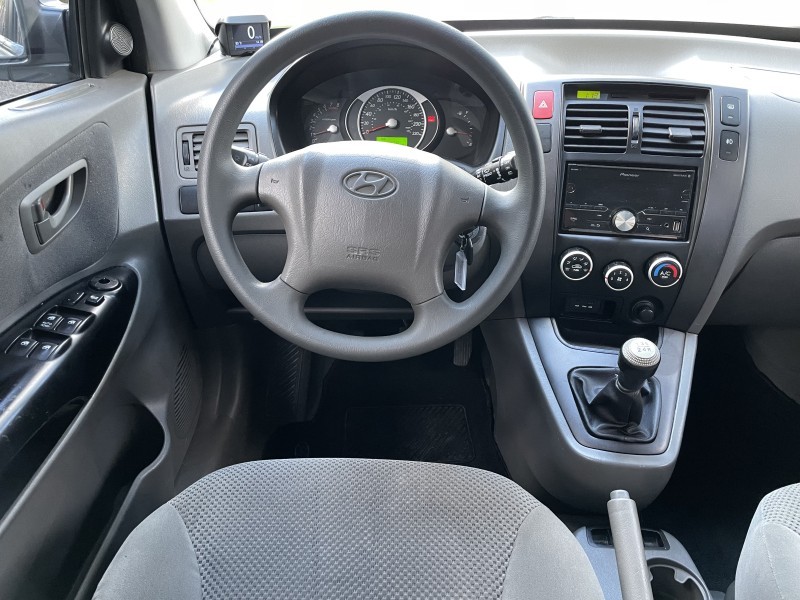 TUCSON 2.0 MPFI GL 16V 142CV 2WD GASOLINA 4P MANUAL - 2012 - CAXIAS DO SUL
