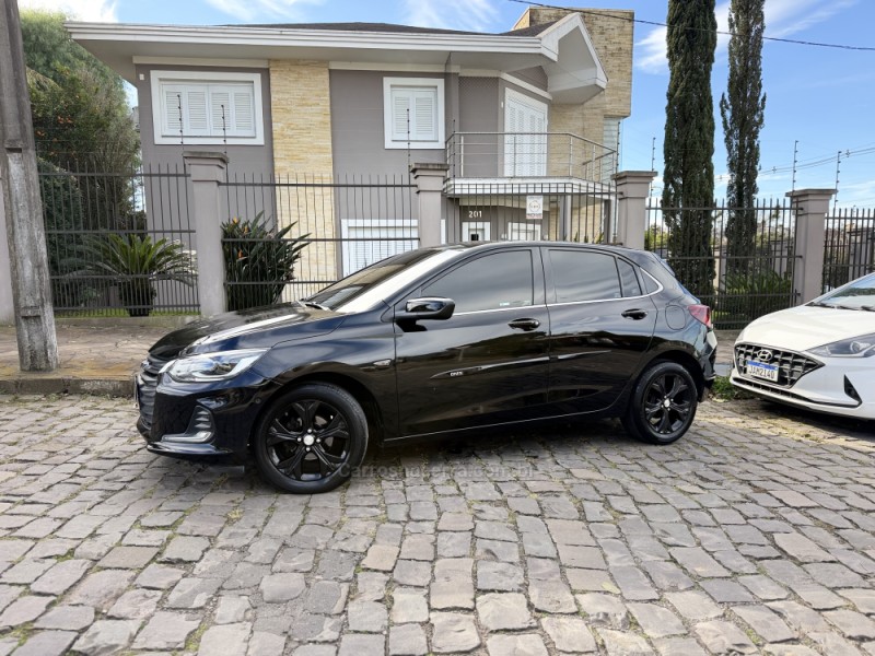 ONIX 1.0 PREMIER II 12V TURBO FLEX 4P AUTOMÁTICO - 2020 - CAXIAS DO SUL