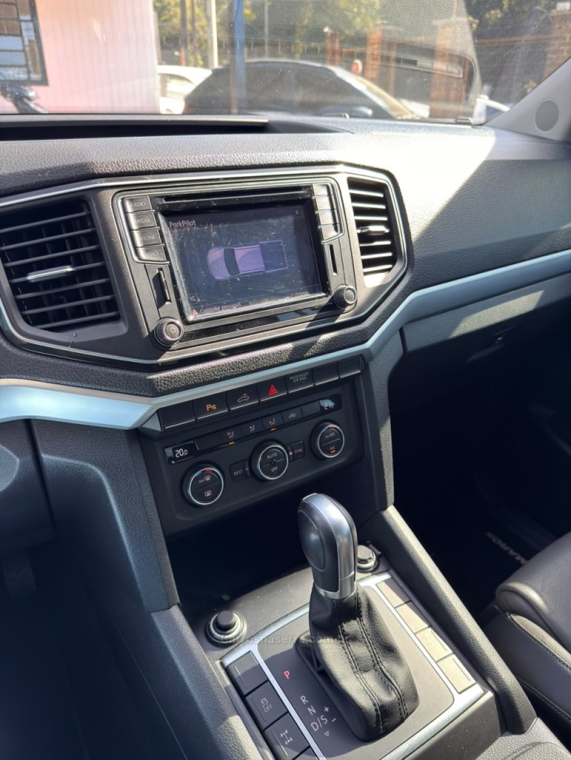 AMAROK 2.0 HIGHLINE 4X4 CD 16V TURBO INTERCOOLER DIESEL 4P AUTOMÁTICO - 2017 - CANELA