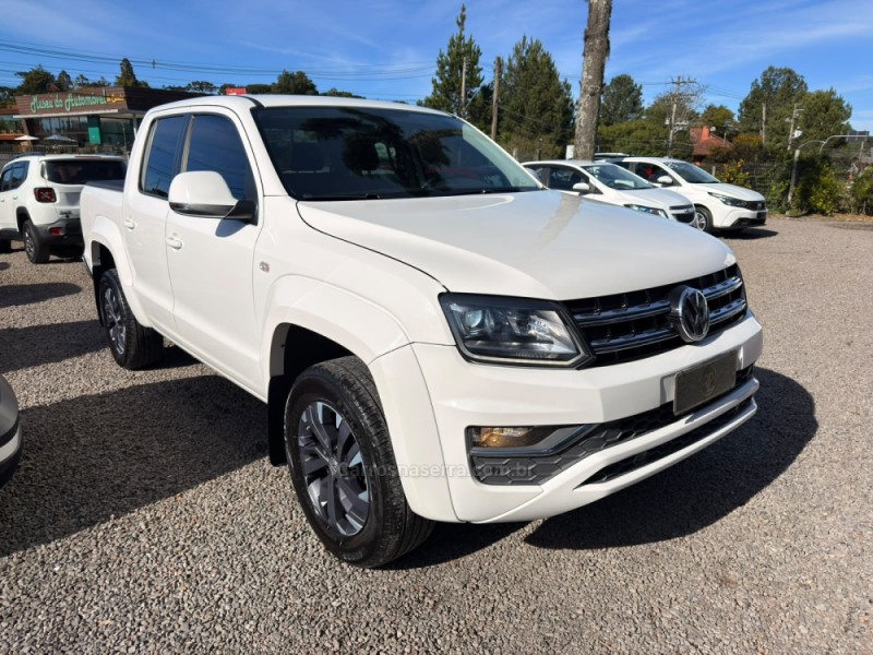 AMAROK 2.0 HIGHLINE 4X4 CD 16V TURBO INTERCOOLER DIESEL 4P AUTOMÁTICO - 2017 - CANELA