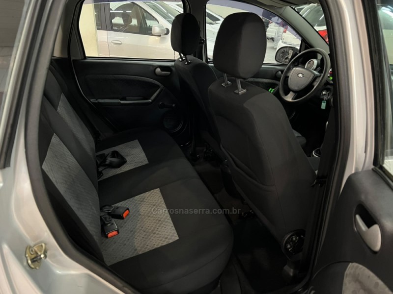 FIESTA 1.0 MPI CLASS HATCH 8V FLEX 4P MANUAL - 2011 - CAXIAS DO SUL