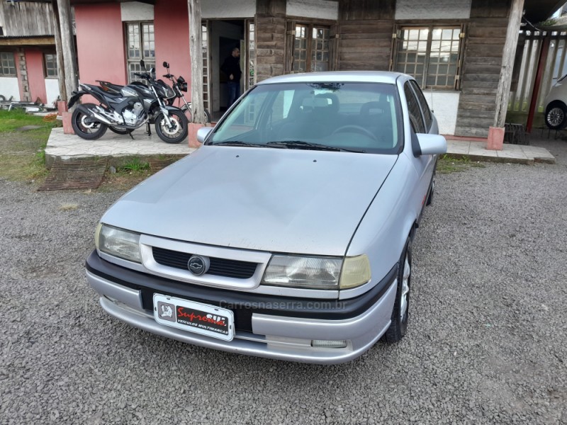 VECTRA 2.0 MPFI GLS 8V GASOLINA 4P MANUAL
