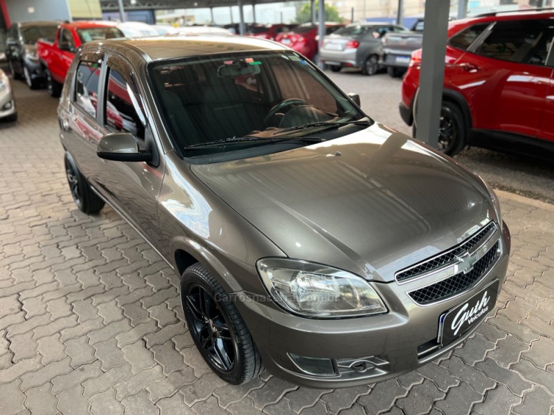 CELTA 1.0 MPFI LT 8V FLEX 4P MANUAL - 2014 - BOM PRINCíPIO