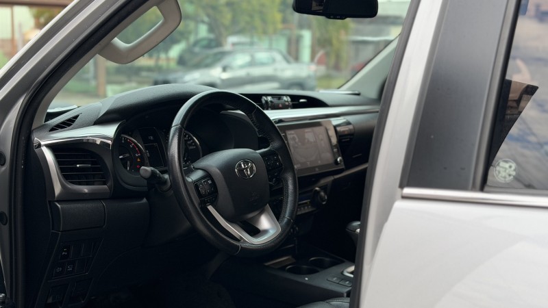 HILUX 2.8 SRX 4X4 CD 16V DIESEL 4P AUTOMÁTICO - 2022 - CAXIAS DO SUL