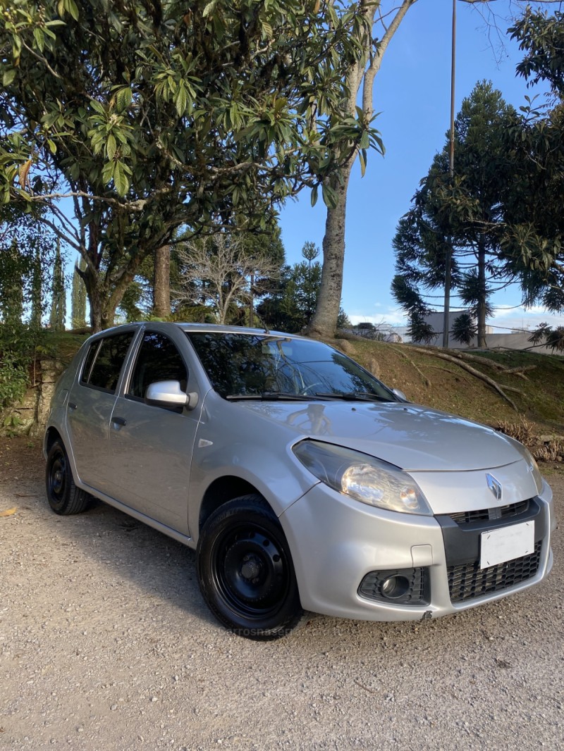 SANDERO 1.0 EXPRESSION 16V FLEX 4P MANUAL - 2014 - FARROUPILHA