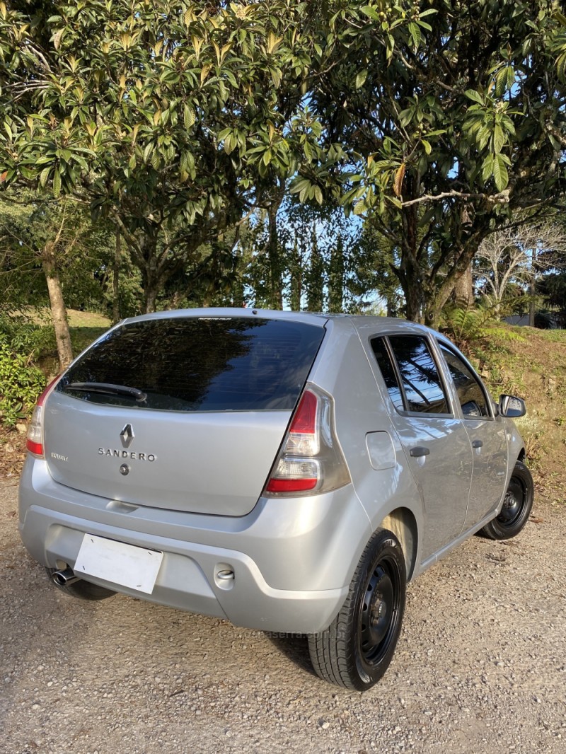 SANDERO 1.0 EXPRESSION 16V FLEX 4P MANUAL - 2014 - FARROUPILHA