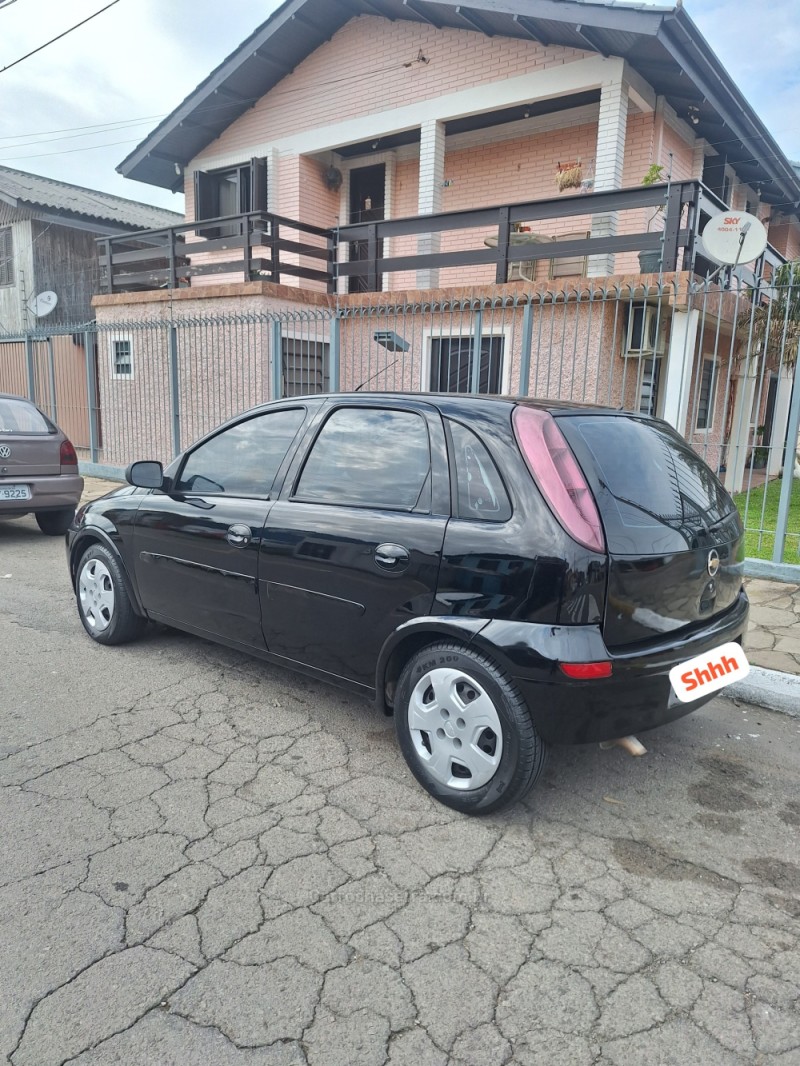 CELTA 1.4 MPFI SUPER 8V FLEX 4P MANUAL - 2011 - CAXIAS DO SUL