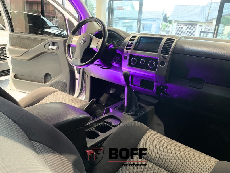 FRONTIER 2.5 SV ATTACK 4X2 CD TURBO ELETRONIC DIESEL 4P MANUAL - 2014 - CAXIAS DO SUL