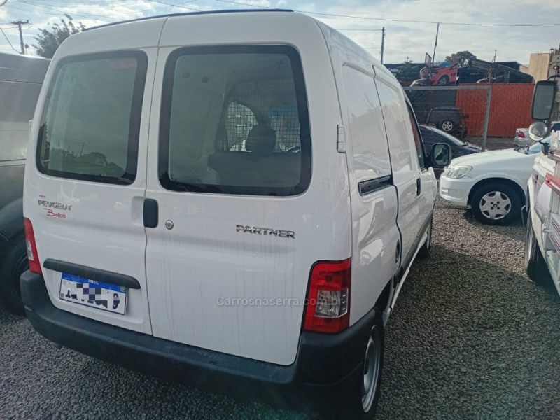 PARTNER 1.6 FURGÃO 16V GASOLINA 2P MANUAL - 2017 - CAXIAS DO SUL