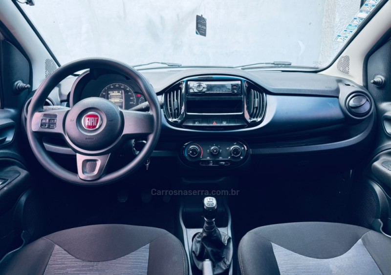 UNO 1.0 EVO ATTRACTIVE 8V FLEX 4P MANUAL - 2016 - NOVO HAMBURGO