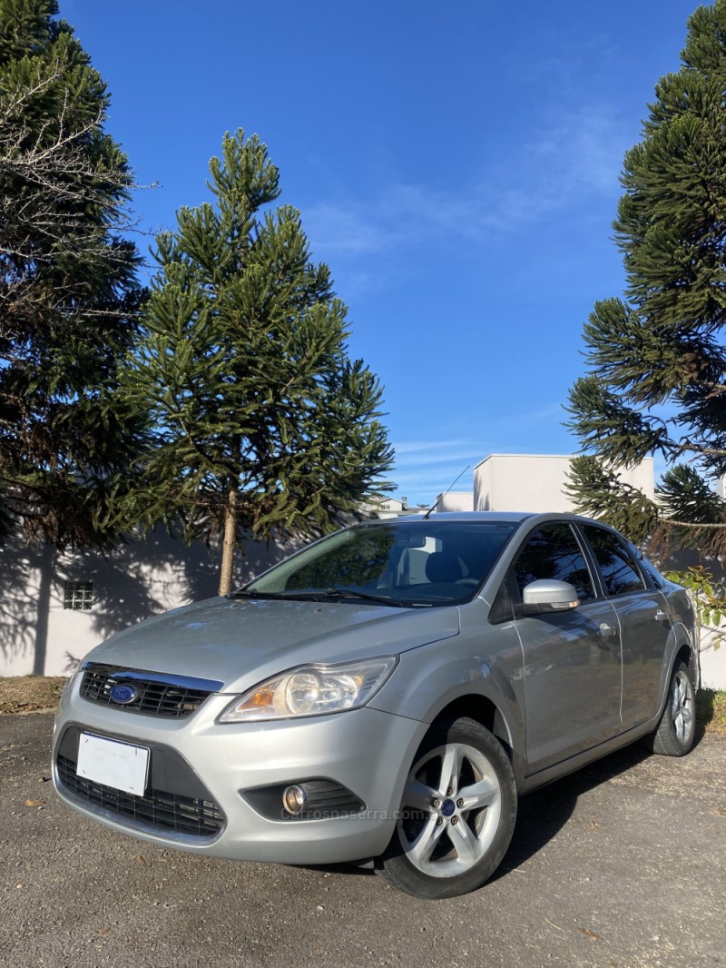focus 2.0 glx sedan 16v gasolina 4p automatico 2009 farroupilha