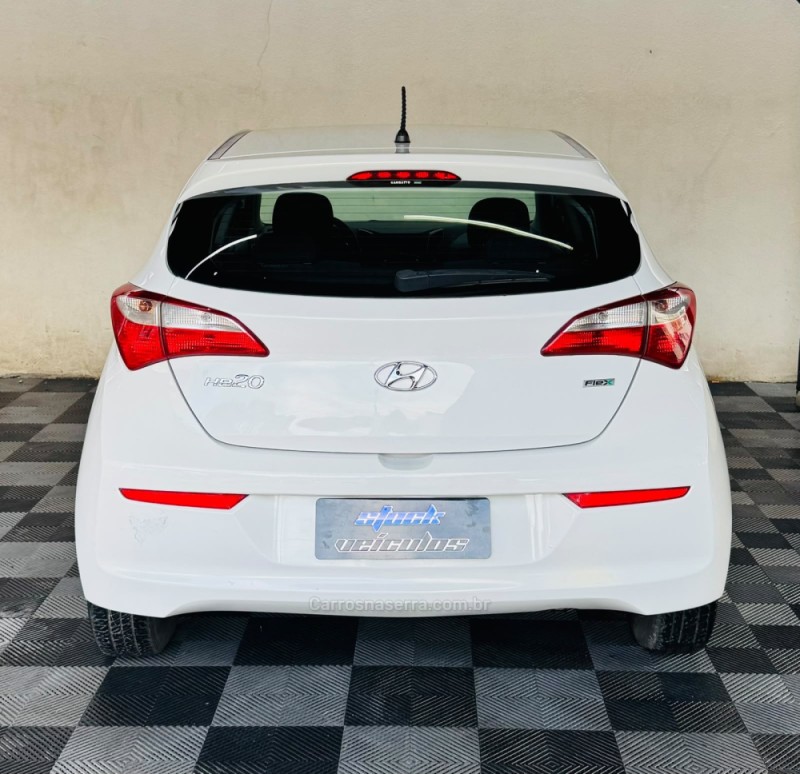 HB20 1.0 COMFORT 16V FLEX 4P MANUAL - 2018 - NOVO HAMBURGO