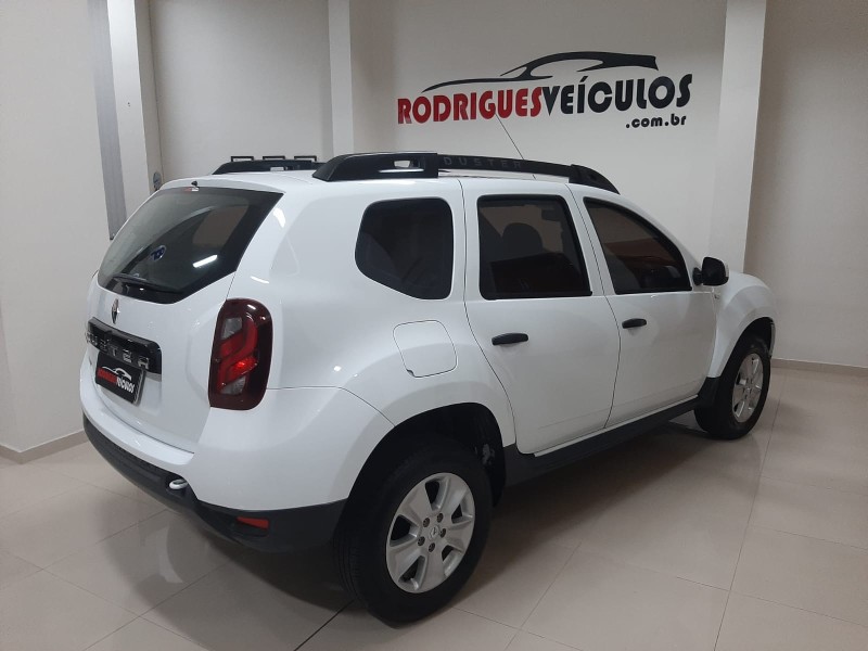 DUSTER 1.6 EXPRESSION 4X2 16V FLEX 4P MANUAL - 2016 - CAXIAS DO SUL