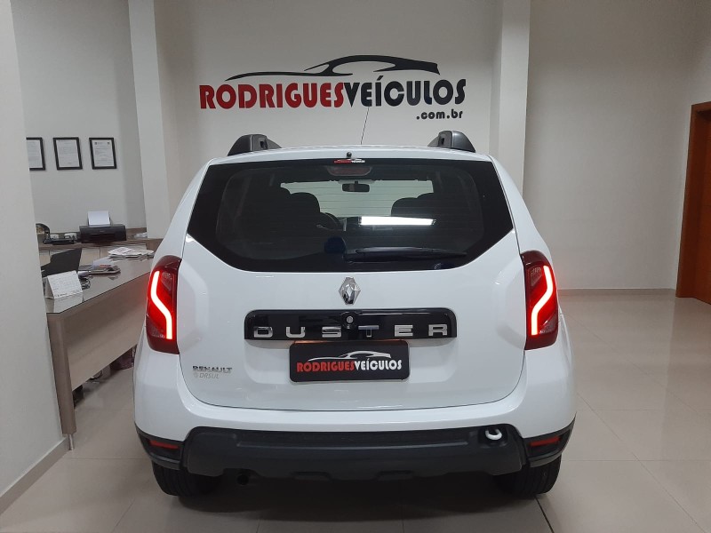 DUSTER 1.6 EXPRESSION 4X2 16V FLEX 4P MANUAL - 2016 - CAXIAS DO SUL