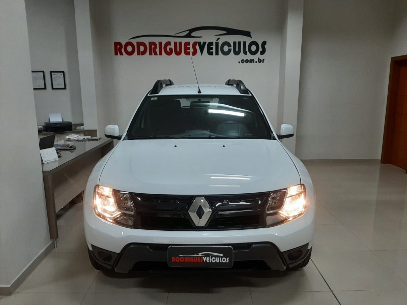 DUSTER 1.6 EXPRESSION 4X2 16V FLEX 4P MANUAL - 2016 - CAXIAS DO SUL