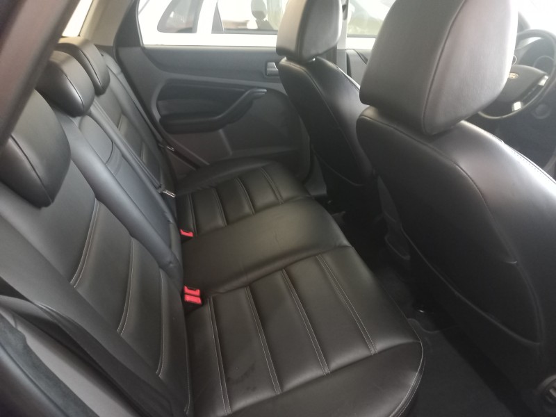 FOCUS 2.0 TITANIUM 16V FLEX 4P AUTOMÁTICO - 2013 - BENTO GONçALVES