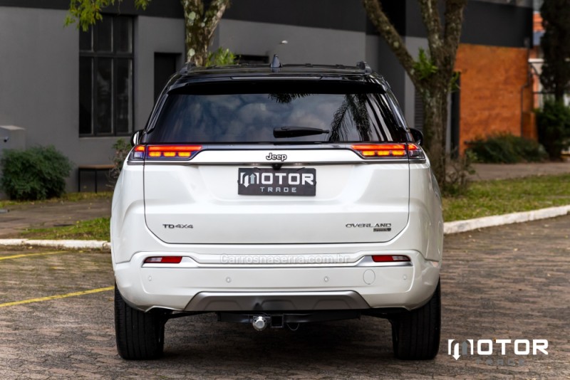 COMMANDER 2.0 OVERLAND TD380 4X4 TURBO DIESEL 4P AUTOMÁTICO - 2022 - PORTO ALEGRE