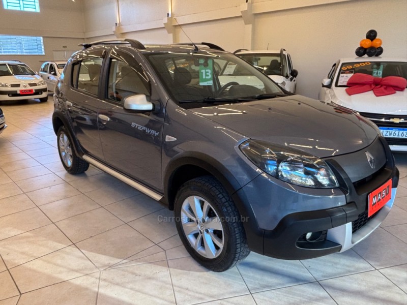 SANDERO 1.6 STEPWAY 8V FLEX 4P MANUAL - 2013 - CAXIAS DO SUL