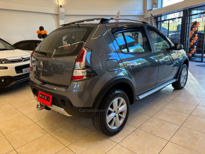 SANDERO 1.6 STEPWAY 8V FLEX 4P MANUAL - 2013 - CAXIAS DO SUL