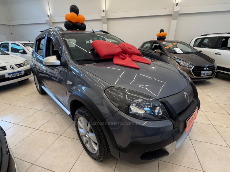 SANDERO 1.6 STEPWAY 8V FLEX 4P MANUAL - 2013 - CAXIAS DO SUL