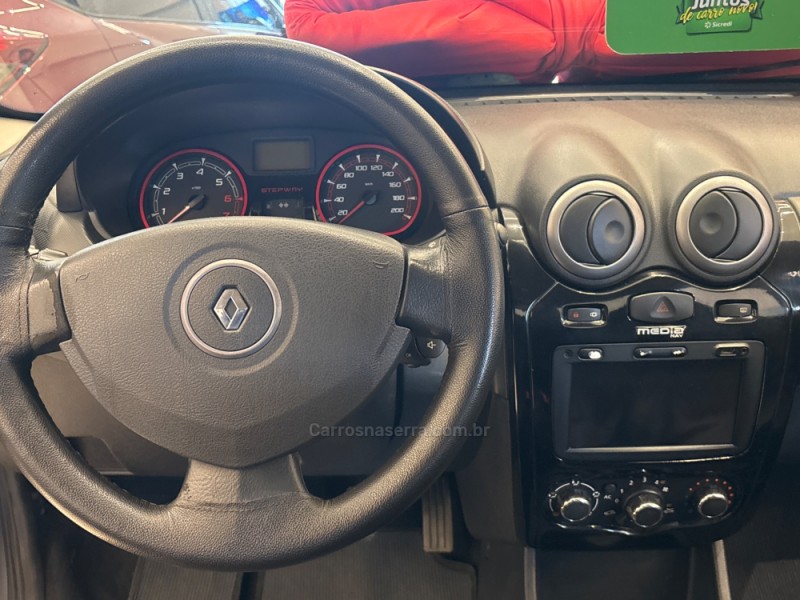 SANDERO 1.6 STEPWAY 8V FLEX 4P MANUAL - 2013 - CAXIAS DO SUL