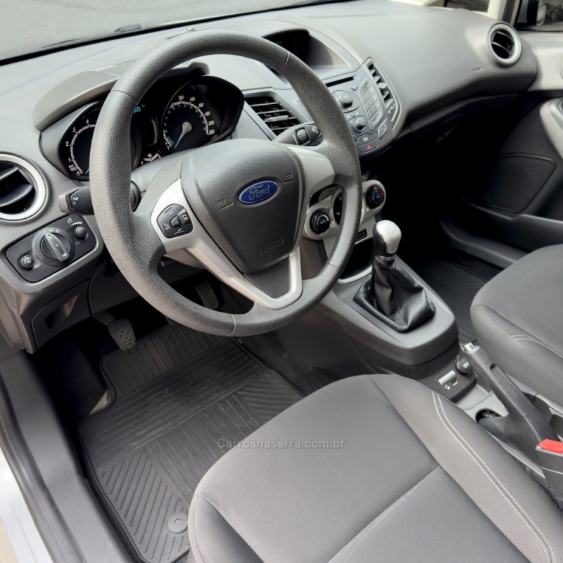 FIESTA 1.6 SEL HATCH 16V FLEX 4P MANUAL - 2017 - FLORES DA CUNHA