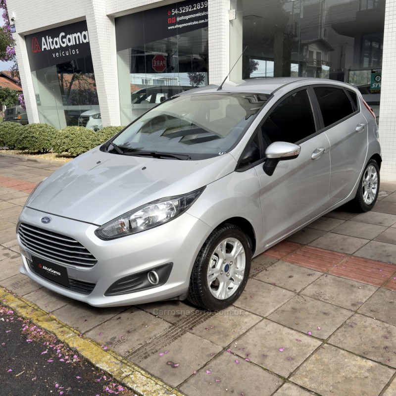 fiesta 1.6 sel hatch 16v flex 4p manual 2017 flores da cunha