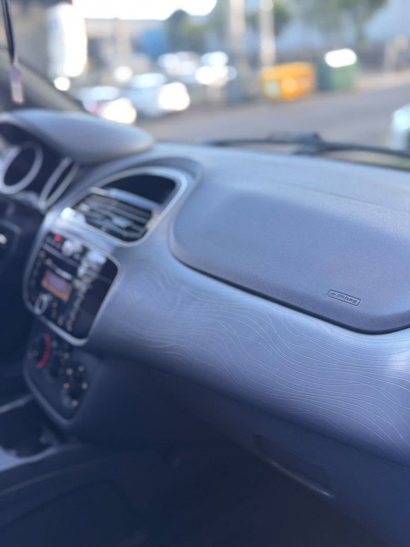 PUNTO 1.6 ESSENCE 16V FLEX 4P MANUAL - 2013 - CAXIAS DO SUL