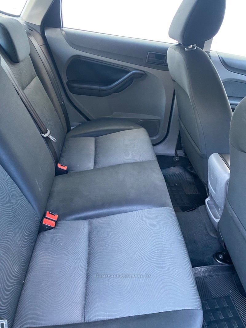 FOCUS 1.6 GLX 16V FLEX 4P MANUAL - 2012 - CAXIAS DO SUL