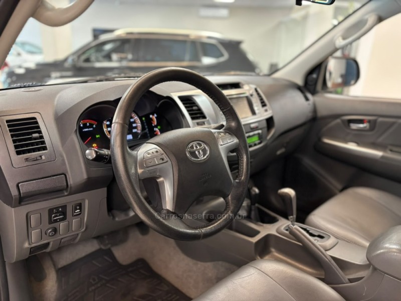 HILUX 3.0 SRV 4X4 CD 16V TURBO INTERCOOLER DIESEL 4P AUTOMÁTICO - 2014 - CARLOS BARBOSA