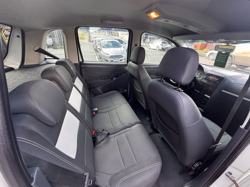 IDEA 1.4 MPI ATTRACTIVE 8V FLEX 4P MANUAL - 2011 - CAXIAS DO SUL