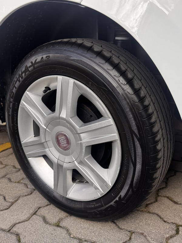 IDEA 1.4 MPI ATTRACTIVE 8V FLEX 4P MANUAL - 2011 - CAXIAS DO SUL