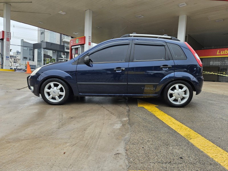 FIESTA 1.6 MPI HATCH 8V FLEX 4P MANUAL - 2006 - CAXIAS DO SUL