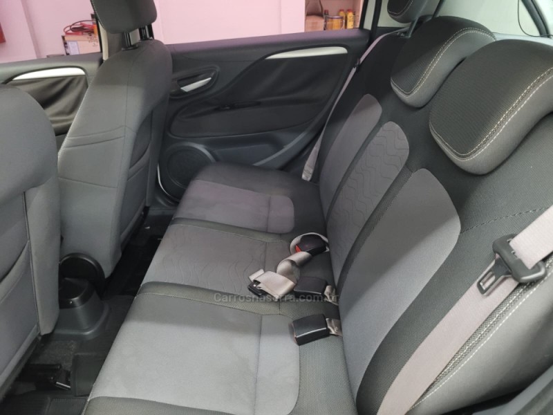 PUNTO 1.6 ESSENCE 16V FLEX 4P AUTOMATIZADO - 2015 - NOVO HAMBURGO