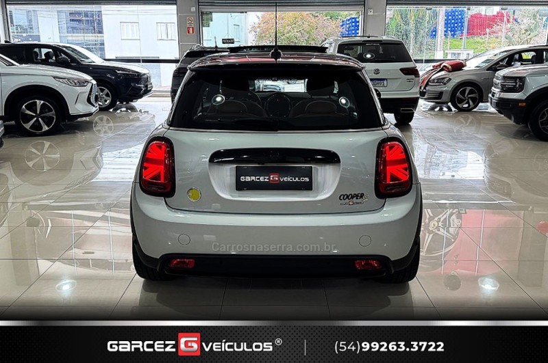 COOPER S E EXCLUSIVE 184CV ELÉTRICO 2P AUTOMÁTICO - 2023 - BENTO GONçALVES