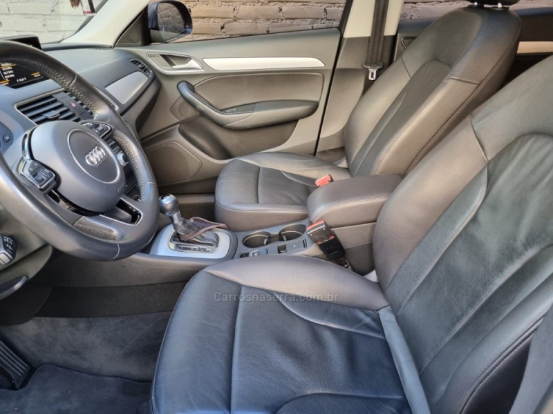 Q3 1.4 TFSI AMBIENTE GASOLINA 4P S TRONIC - 2017 - CAXIAS DO SUL