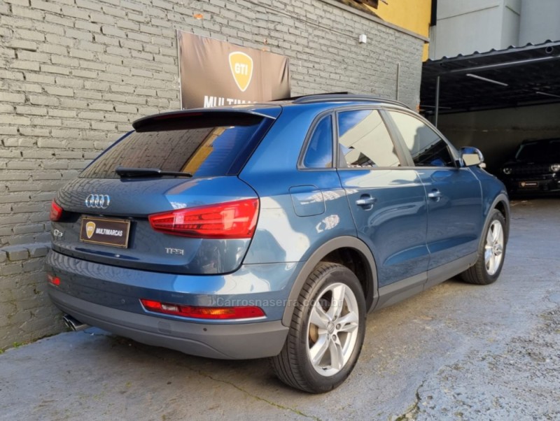 Q3 1.4 TFSI AMBIENTE GASOLINA 4P S TRONIC - 2017 - CAXIAS DO SUL