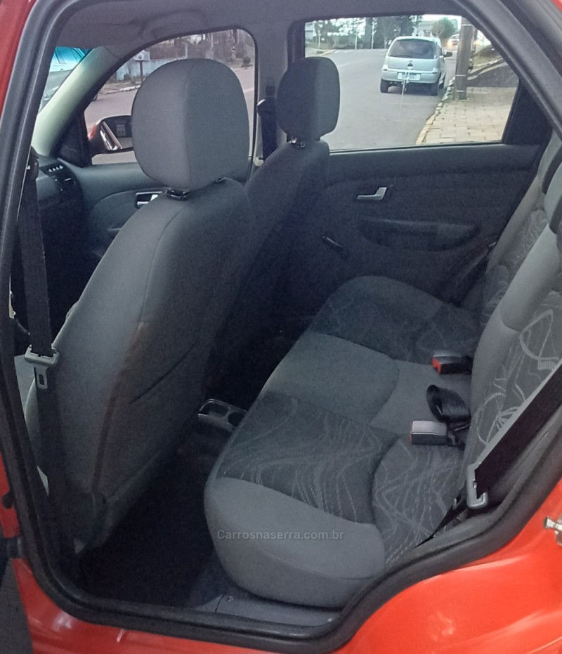 SIENA 1.4 MPI EL 8V FLEX 4P MANUAL - 2013 - FARROUPILHA