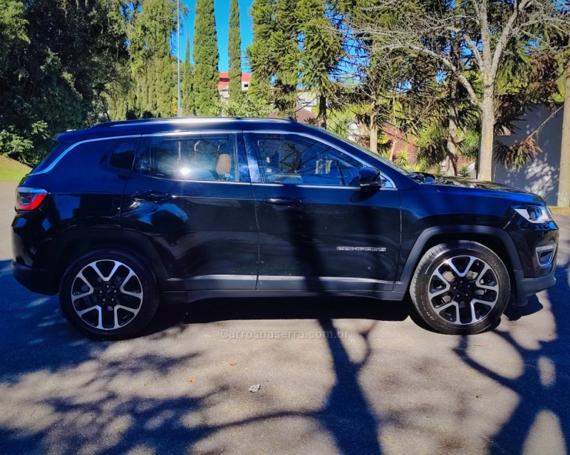COMPASS 2.0 16V FLEX LIMITED AUTOMÁTICO - 2018 - FARROUPILHA