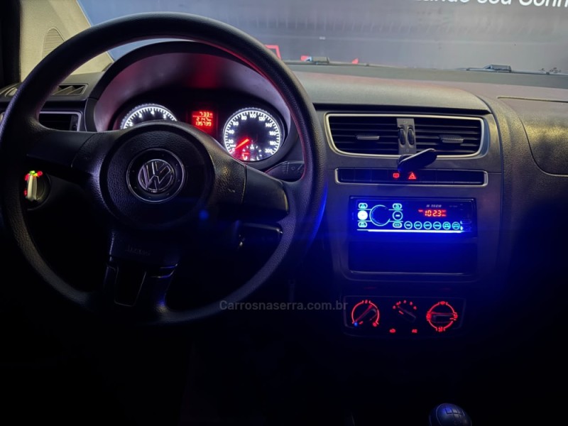 FOX 1.0 MI 8V FLEX 4P MANUAL - 2014 - NOVO HAMBURGO