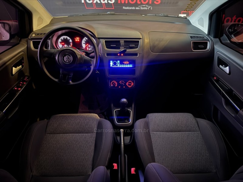 FOX 1.0 MI 8V FLEX 4P MANUAL - 2014 - NOVO HAMBURGO