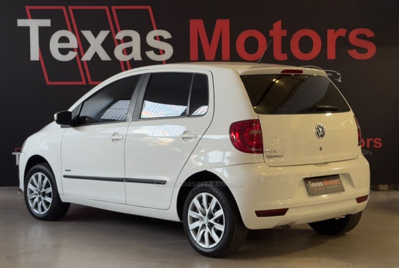 FOX 1.0 MI 8V FLEX 4P MANUAL - 2014 - NOVO HAMBURGO