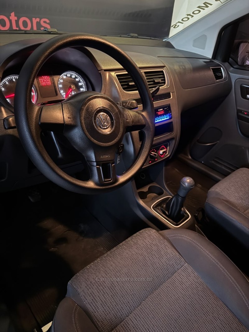 FOX 1.0 MI 8V FLEX 4P MANUAL - 2014 - NOVO HAMBURGO