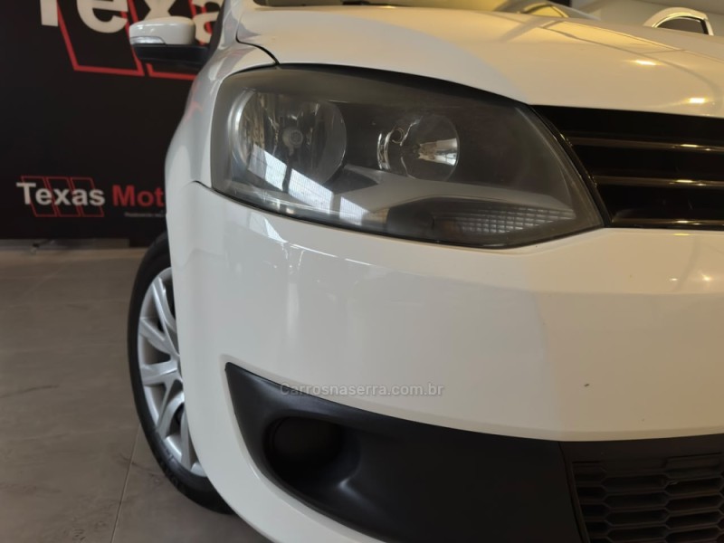 FOX 1.0 MI 8V FLEX 4P MANUAL - 2014 - NOVO HAMBURGO