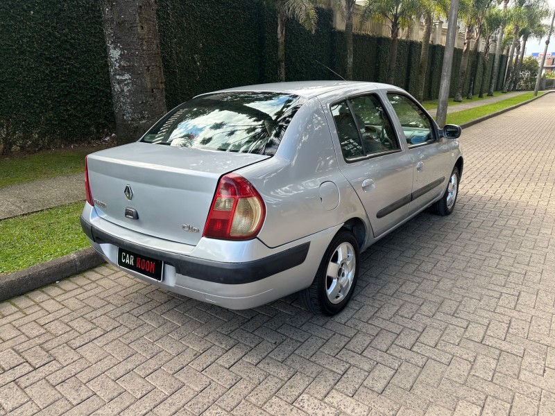 CLIO 1.0 PRIVILÉGE 16V GASOLINA 4P MANUAL - 2005 - CAXIAS DO SUL