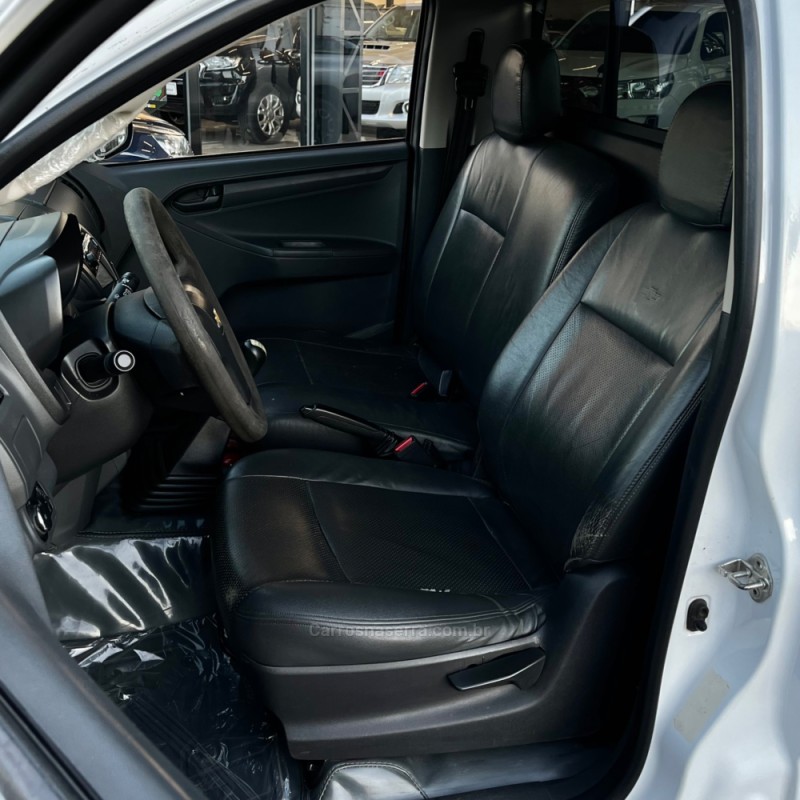 S10 2.8 LS 4X4 CS 16V TURBO DIESEL 2P MANUAL - 2013 - VACARIA